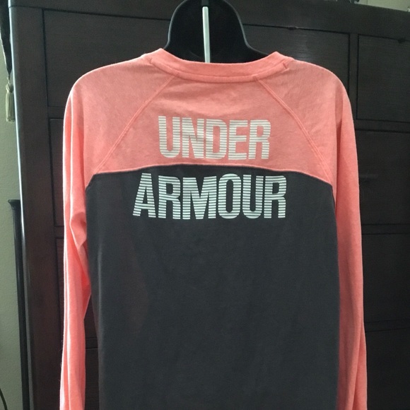Under Armour long sleeve size Medium - Picture 3 of 5